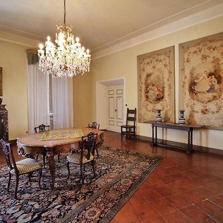 Castello Di Sovicille - Residenza D'Epoca Bed & Breakfast ภายนอก รูปภาพ