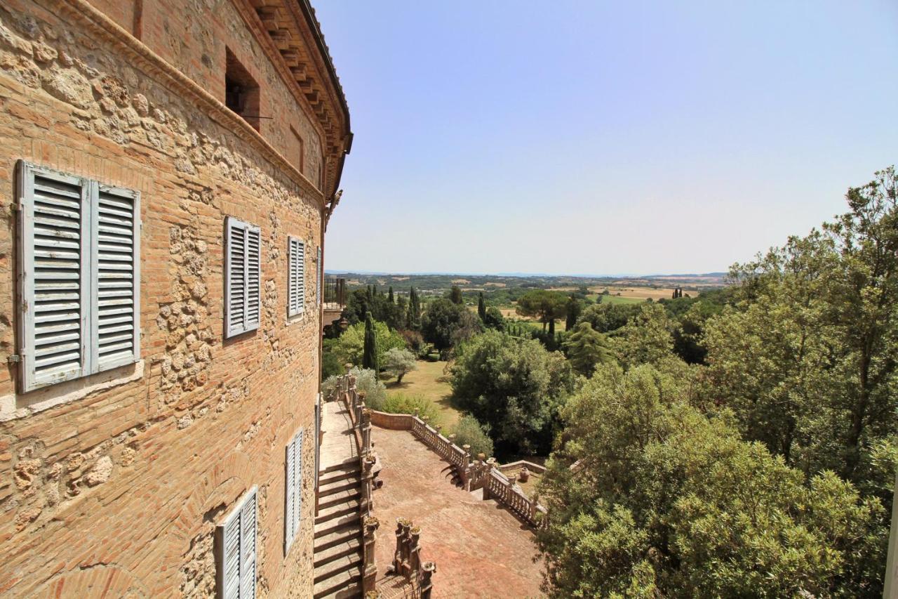 Castello Di Sovicille - Residenza D'Epoca Bed & Breakfast ภายนอก รูปภาพ