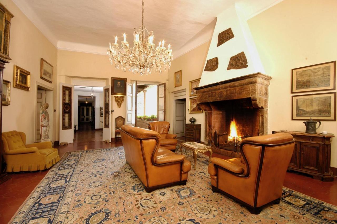 Castello Di Sovicille - Residenza D'Epoca Bed & Breakfast ภายนอก รูปภาพ