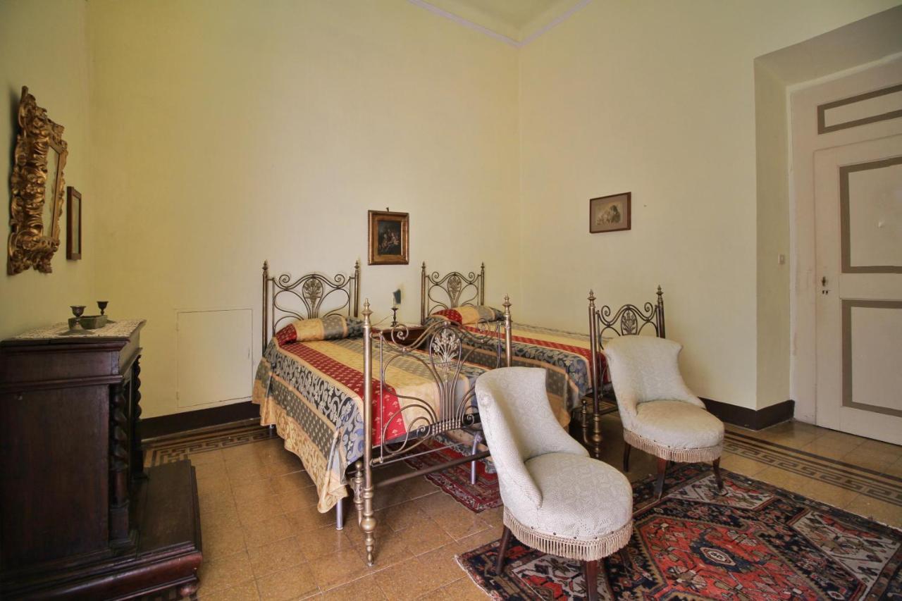 Castello Di Sovicille - Residenza D'Epoca Bed & Breakfast ภายนอก รูปภาพ