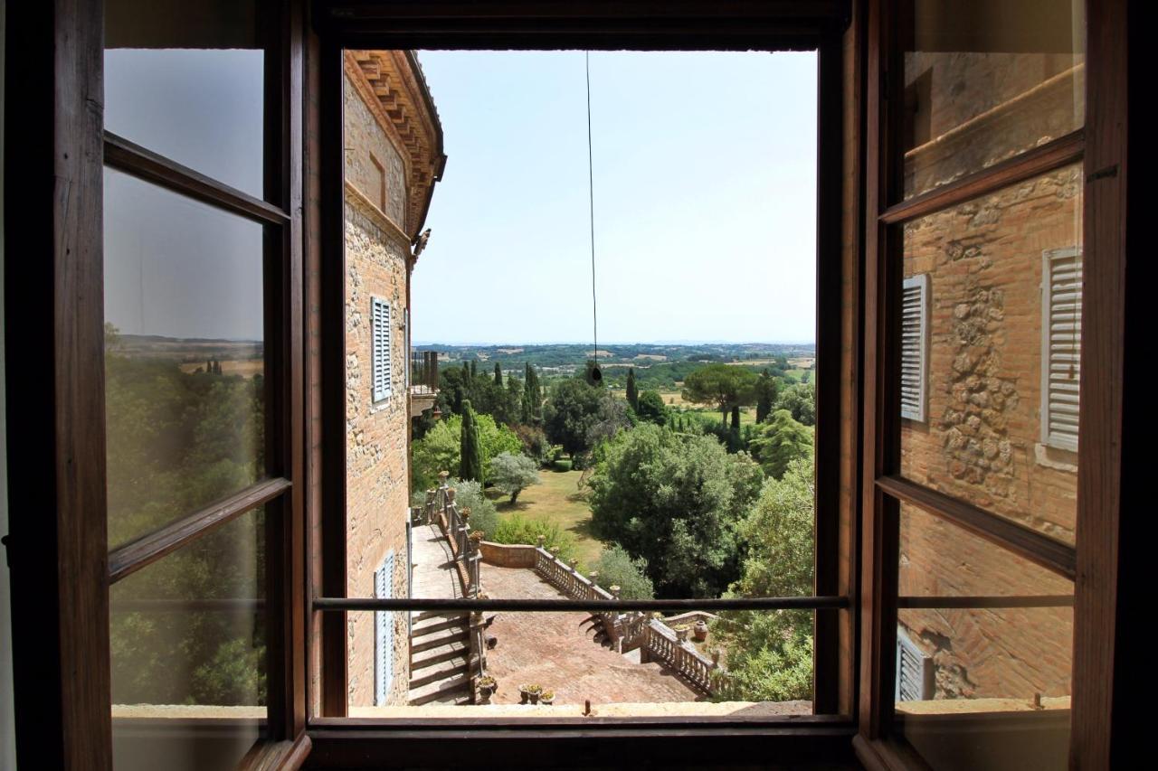 Castello Di Sovicille - Residenza D'Epoca Bed & Breakfast ภายนอก รูปภาพ