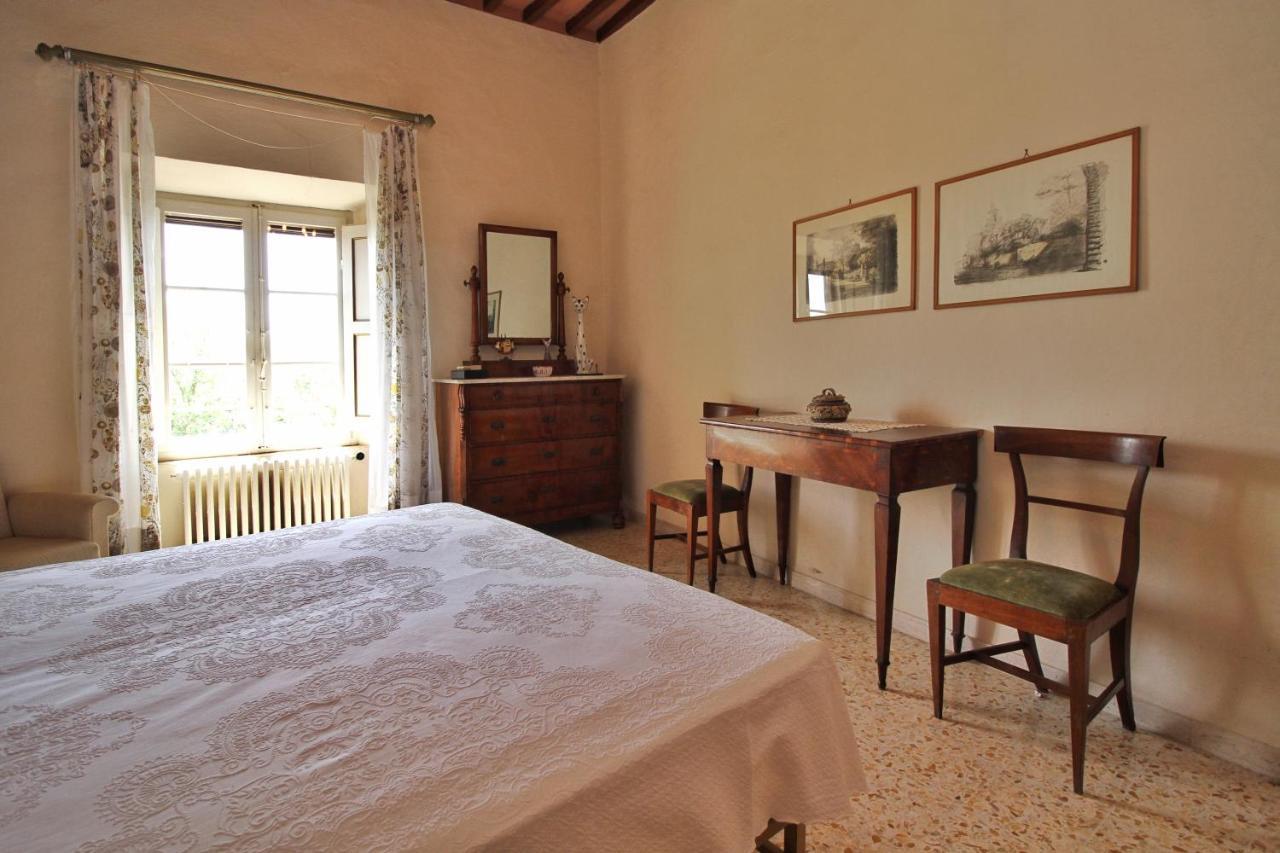 Castello Di Sovicille - Residenza D'Epoca Bed & Breakfast ภายนอก รูปภาพ