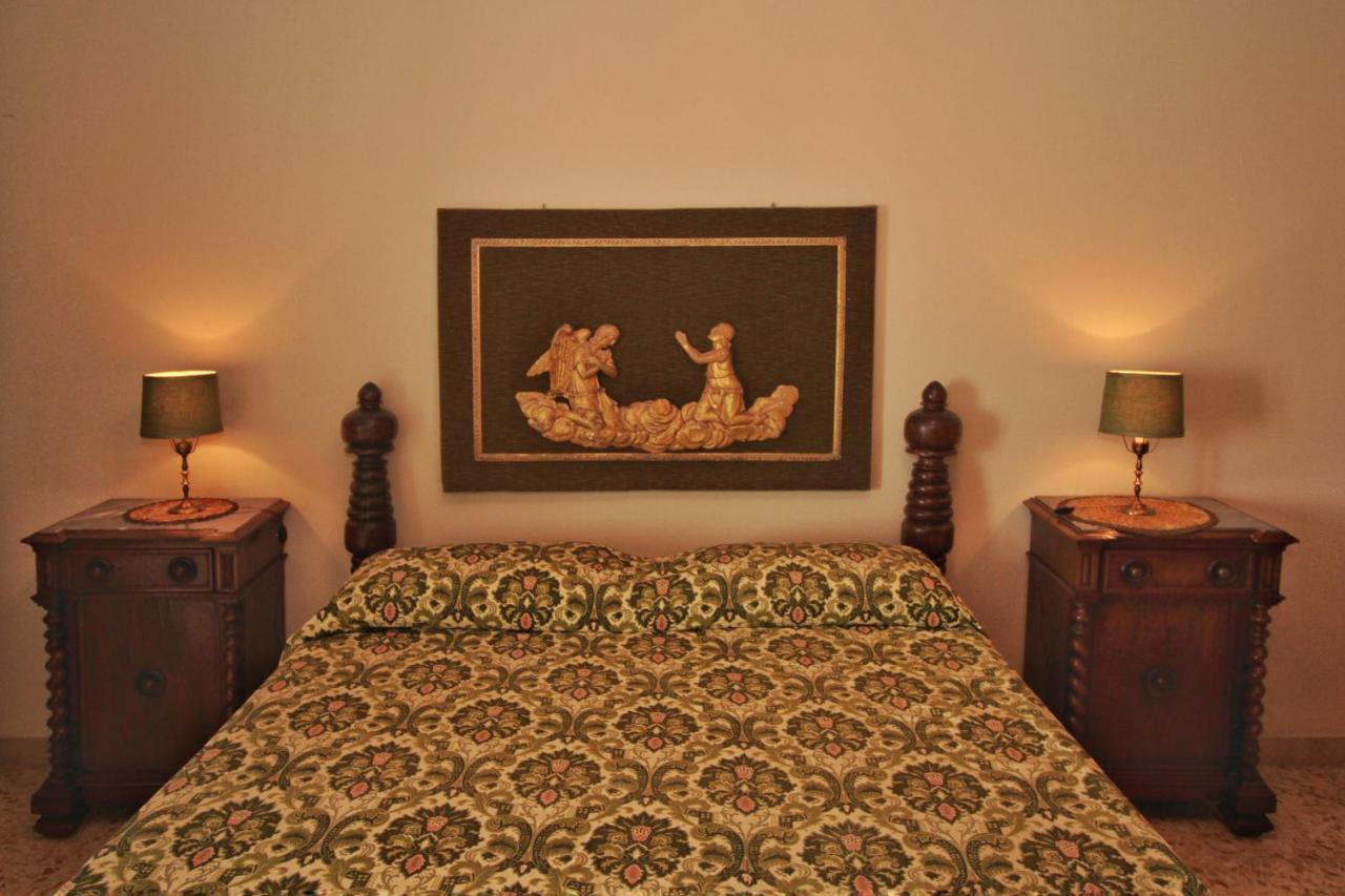 Castello Di Sovicille - Residenza D'Epoca Bed & Breakfast ภายนอก รูปภาพ