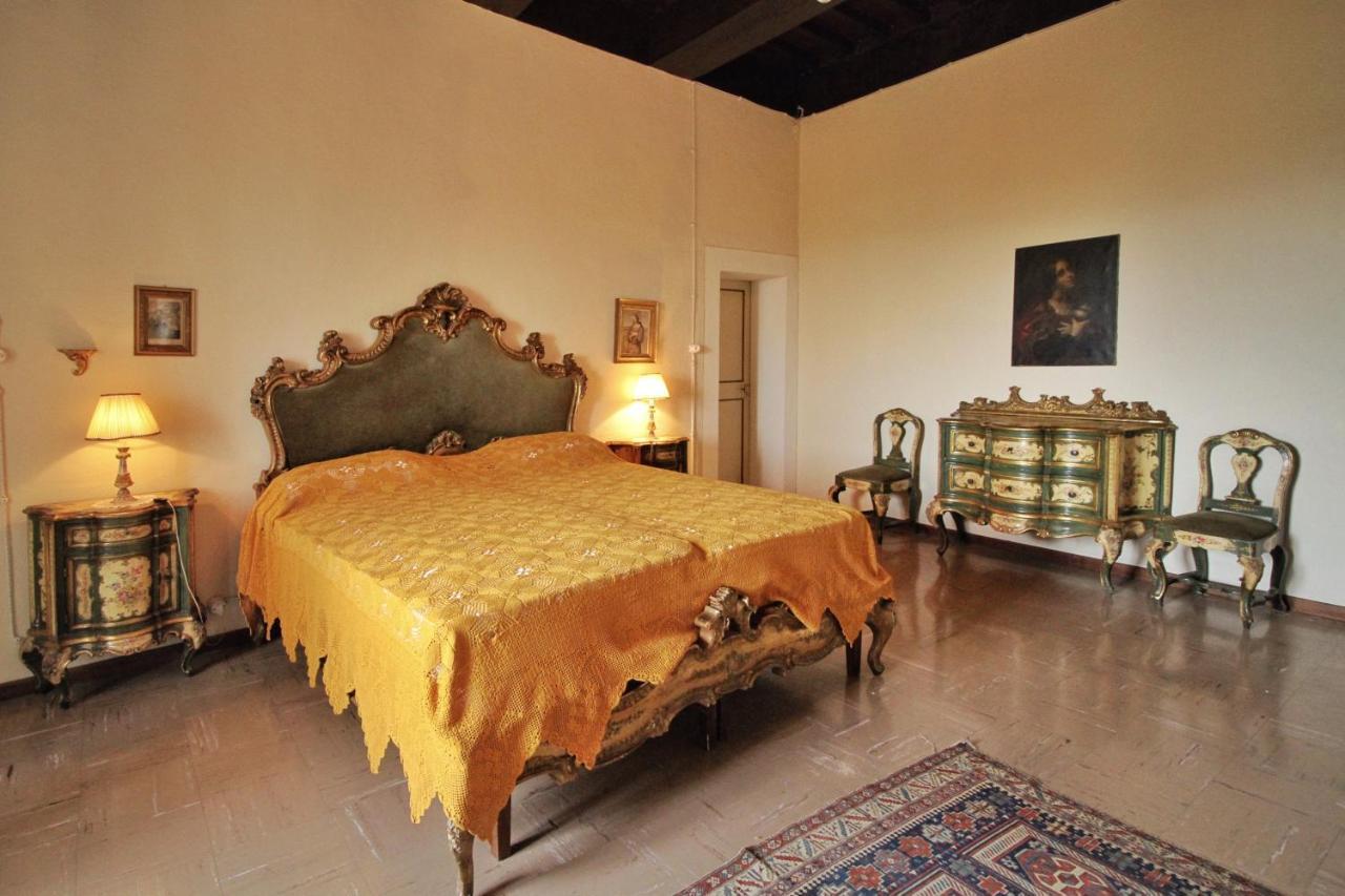 Castello Di Sovicille - Residenza D'Epoca Bed & Breakfast ภายนอก รูปภาพ